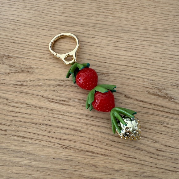 Strawberry Keychain/Bag charm - Picture 2 of 4